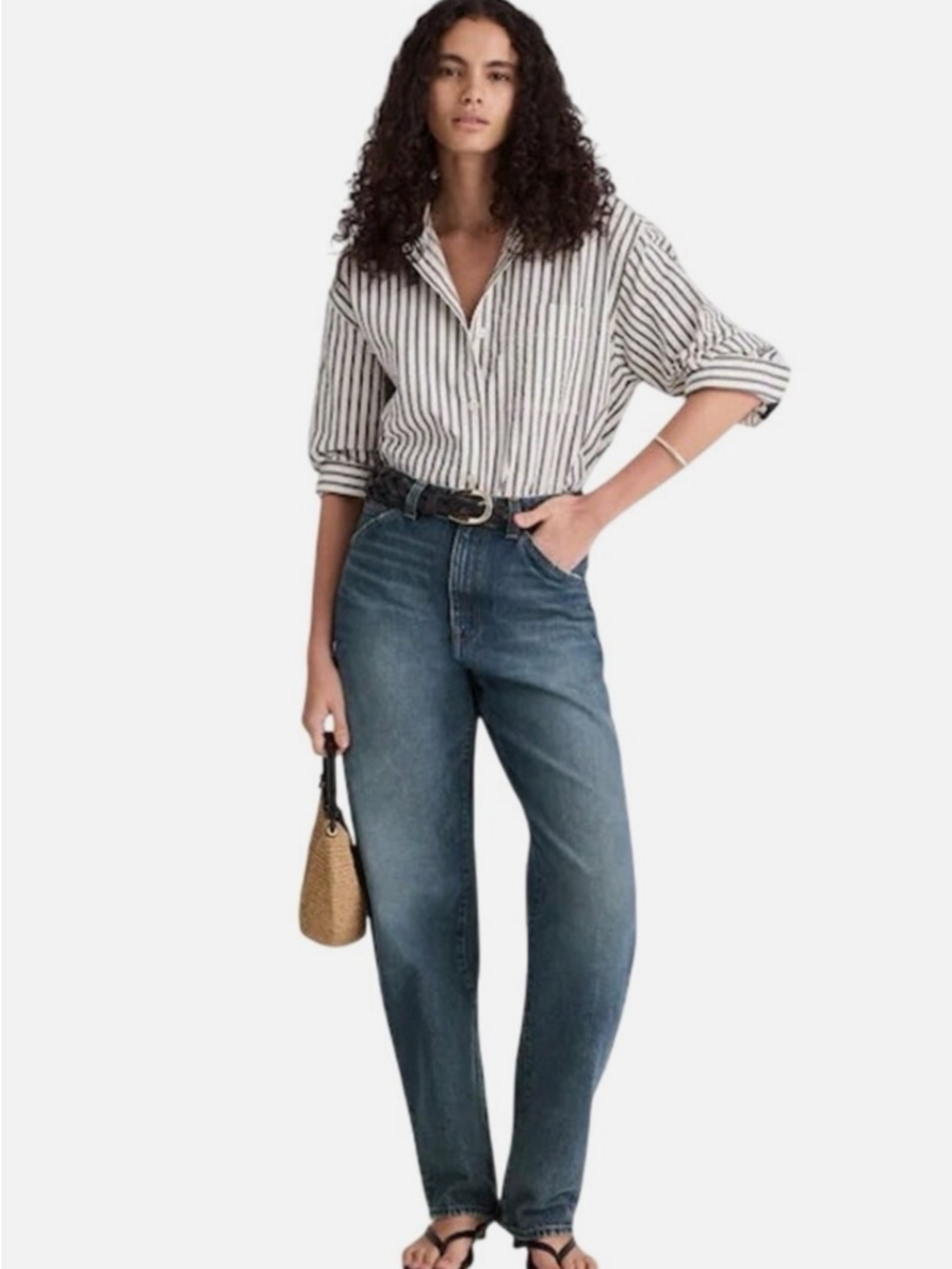 Madewell dark blue  the ballon jean/ barrel jean size 25